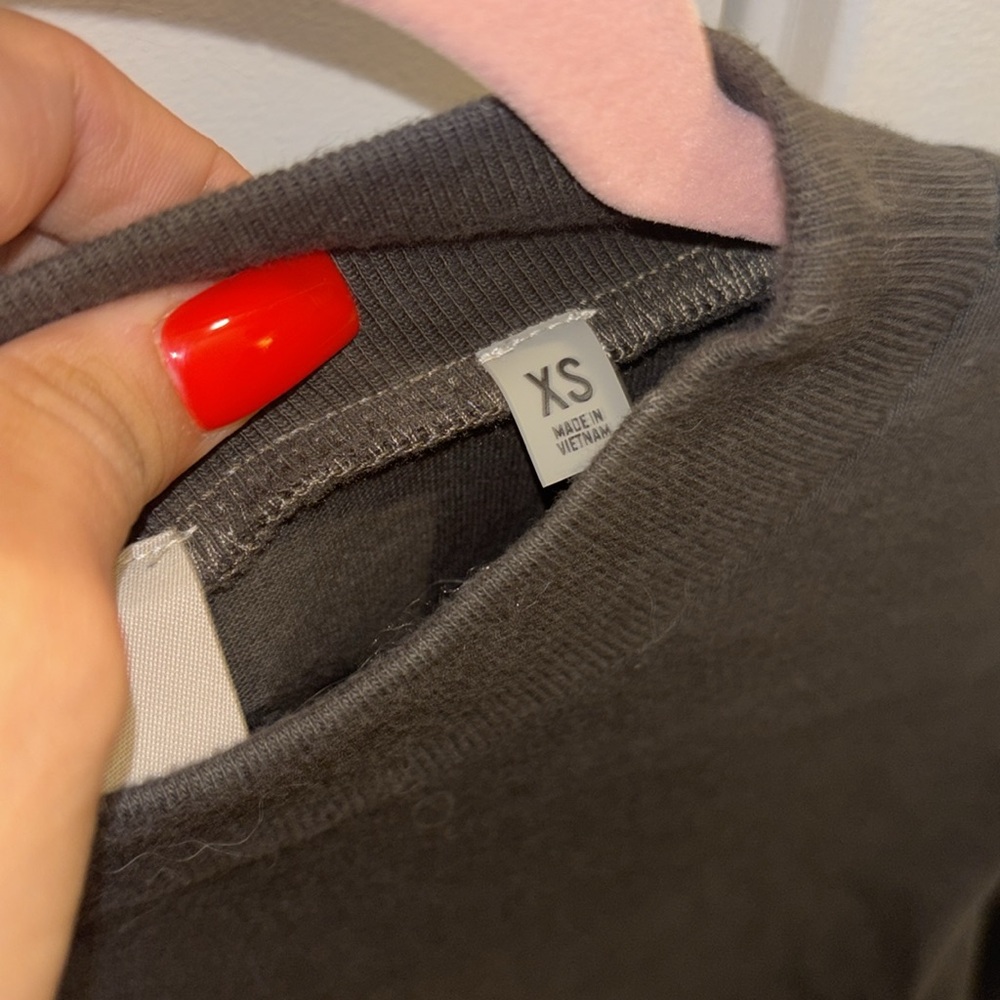 Essentials t-shirt - Picture 3 of 4